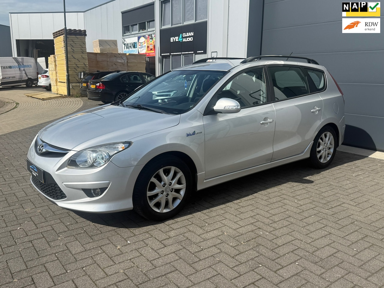 Hyundai i30 CW - 1.6 AIRCO | CRUISE | PDC | TREKHAAK | NAP | 1.6 - AutoWereld.nl