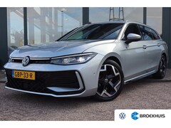 Volkswagen Passat Variant - 1.5 eTSI R-Line Business | Achteruitrijcamera | Hill hold functie | Keyless start | Achter