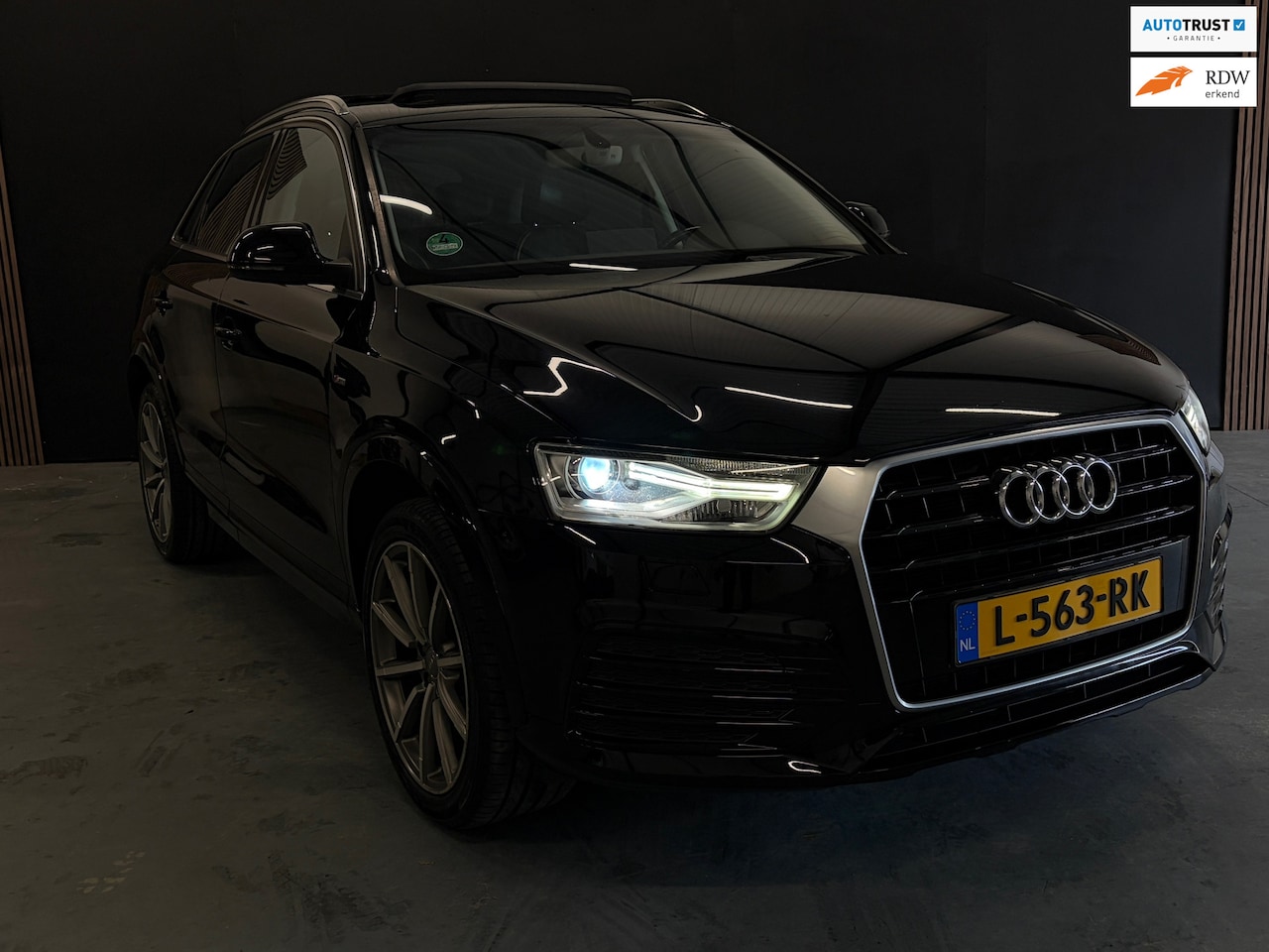 Audi Q3 - 1.4 TFSI CoD Design S Line Pano Stoelverwarming Facelift - AutoWereld.nl