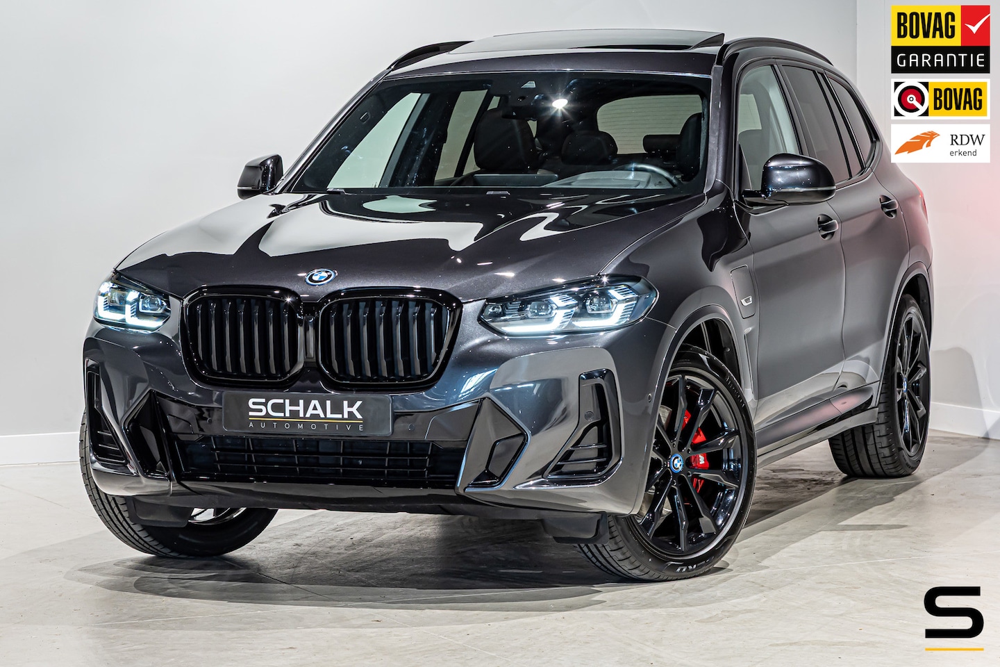 BMW X3 - XDrive30e High Executive|Pano|Trekhaak|Cam|StoelVerwa - AutoWereld.nl