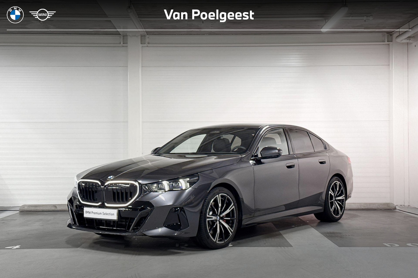 BMW 5-serie - Sedan 520i M-Sport Pro | Comfort Pack | Travel Pack | Driving Assistant Plus | Stoelventil - AutoWereld.nl
