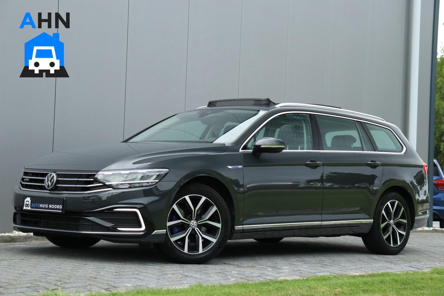 Volkswagen Passat Variant - 1.4 TSI PHEV GTE / 218PK / ACC / Virtual Cockpit / Pano / Camera / 17"! - AutoWereld.nl