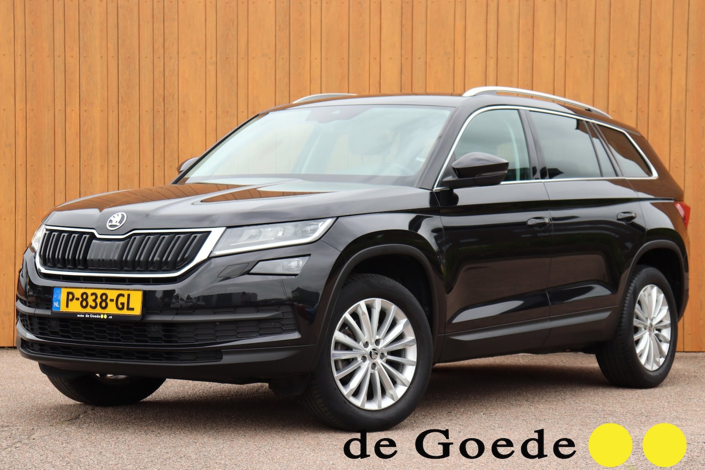 Skoda Kodiaq - 1.5 TSI Bus.Ed. Plus 7persoons El.klep+trekhaak camera Digitaal-dashboard h.leer+vw - AutoWereld.nl