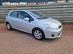 Toyota Auris - 1.8 Full Hybrid Business
