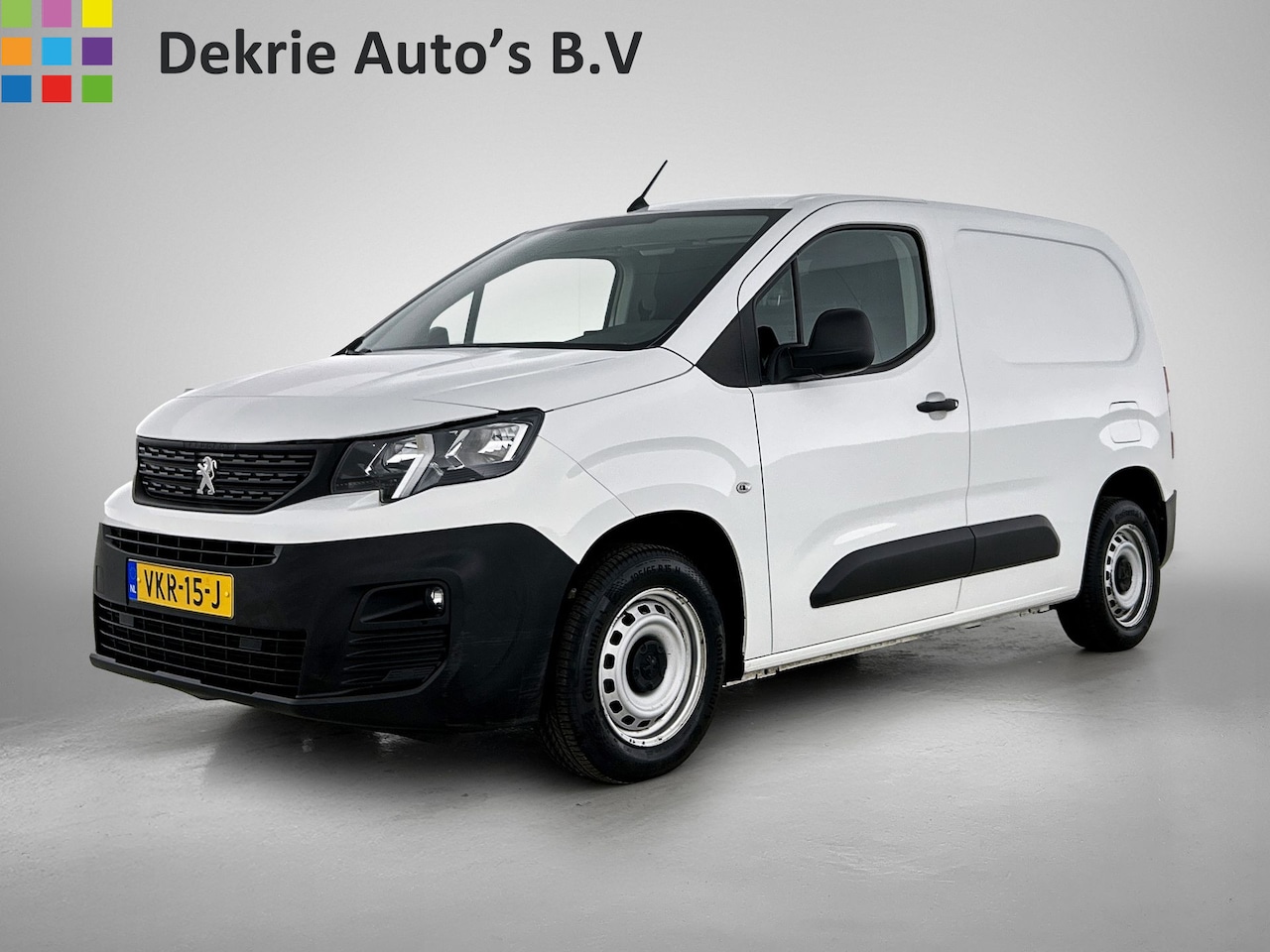 Peugeot Partner - 1.2 Benzine 111PK Euro6 Premium / Airco / Navigatie / Cruise-ctr. / Schuifdeur + Raam / Ra - AutoWereld.nl