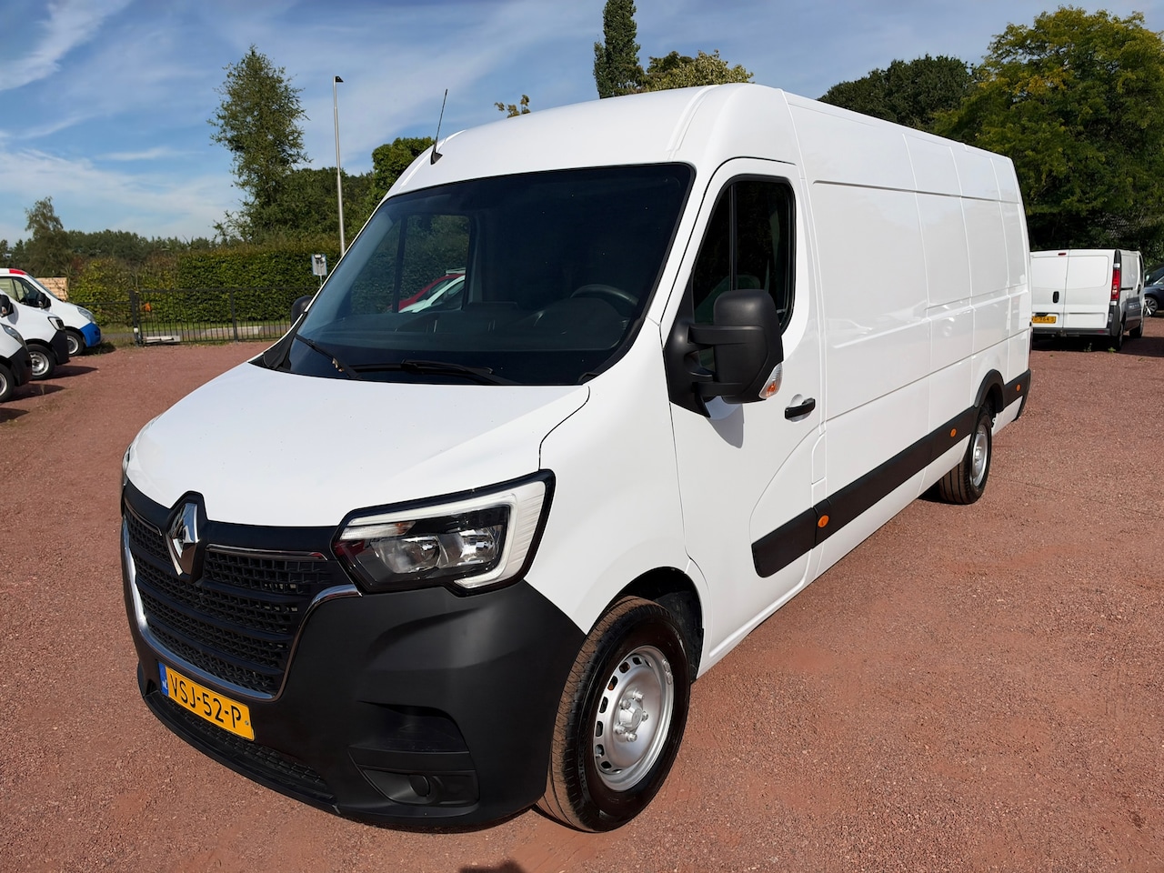 Renault Master - T35 2.3 dCi 165PK L4H2 EL Energy Comfort - AutoWereld.nl