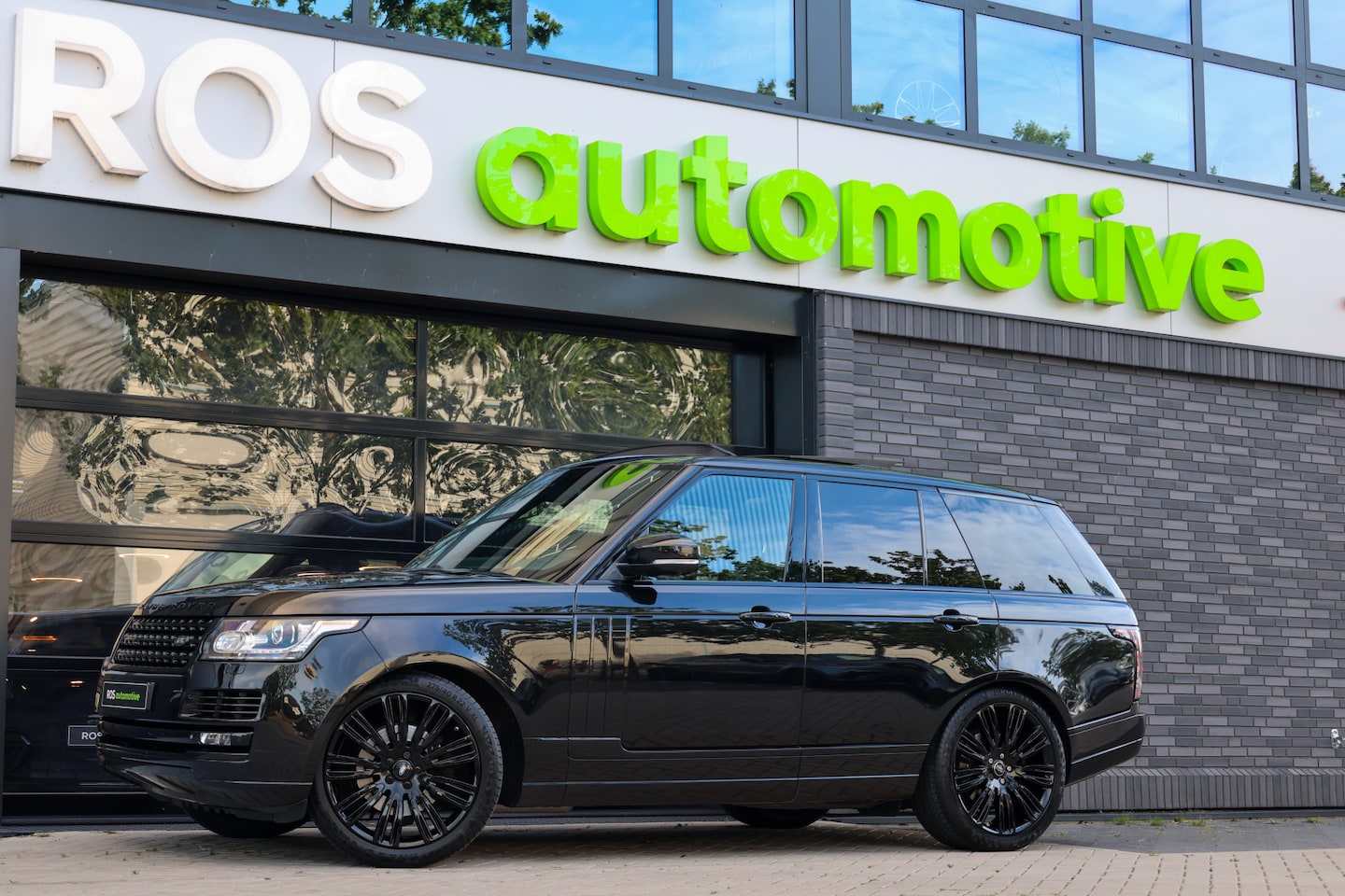 Land Rover Range Rover - 3.0 TDV6 Vogue | NAP! | PANO | MERIDIAN | STOELKOELING | 22 INCH | - AutoWereld.nl