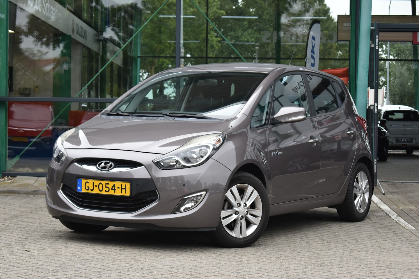 Hyundai ix20 - 1.4i Go! 90pk | Airco | Navigatie | - AutoWereld.nl