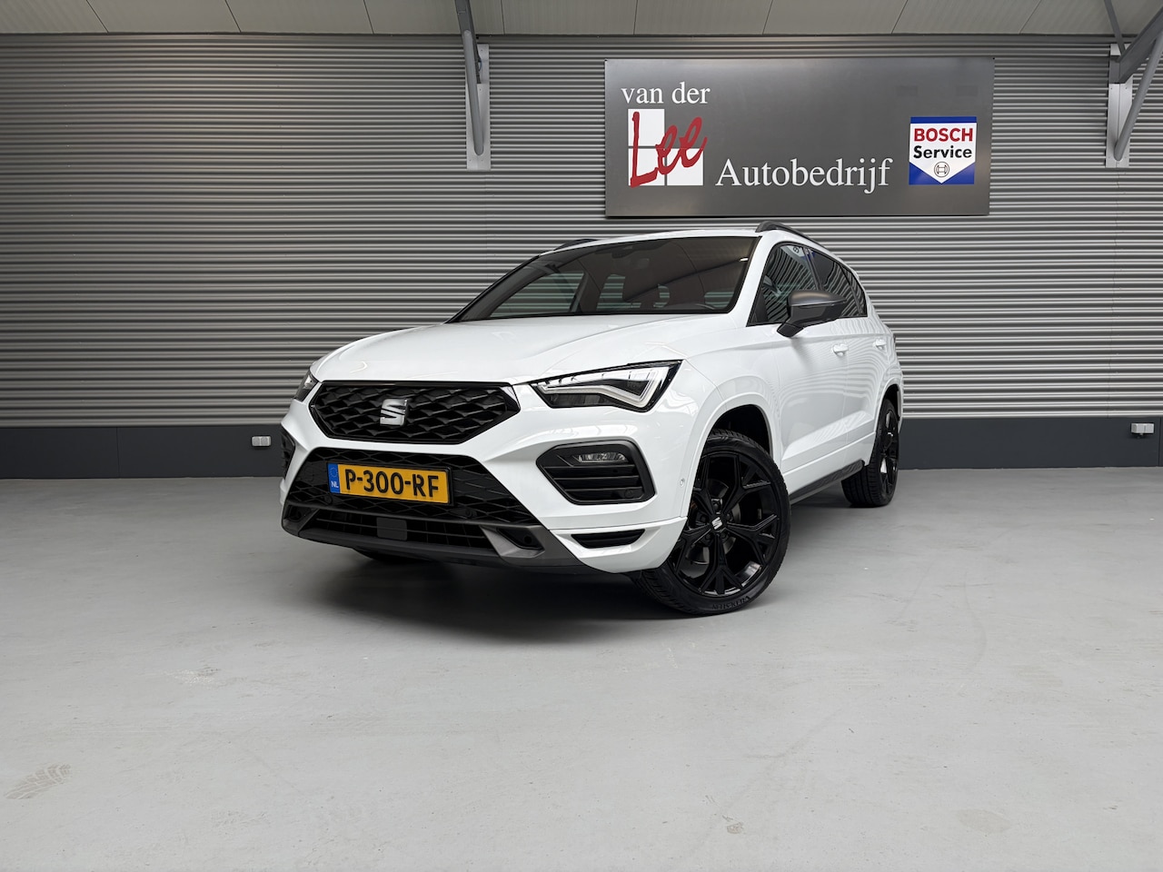 SEAT Ateca - 1.5 TSI FR/PANO/DODE HOEK/TREKH WEGKL/CAM/19 INCH/ENZ - AutoWereld.nl