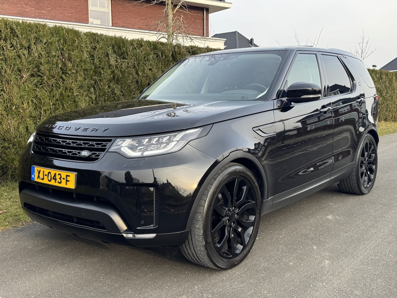 Land Rover Discovery - 2.0 Si4 S 7P. 301PK PANORAMADAK LEER NAVI CAM NIEUWSTAAT DEALERONDERHOUDEN - AutoWereld.nl