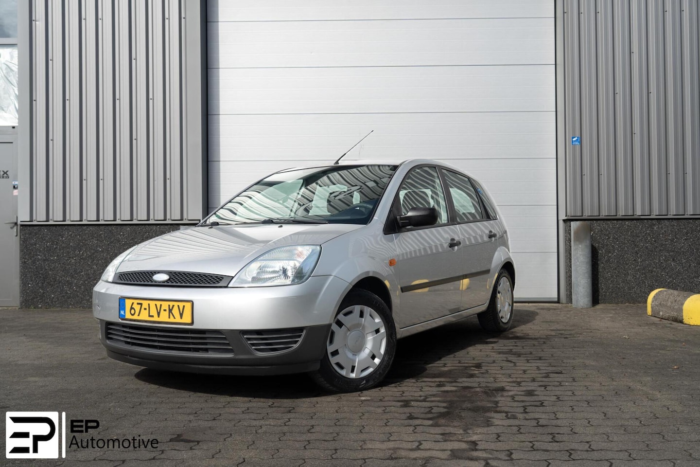 Ford Fiesta - 1.25-16V|Nieuw APK|Trekhaak|Beurt gehad| - AutoWereld.nl