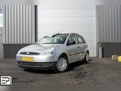 Ford Fiesta - 1.25-16V|Nieuw APK|Trekhaak|Beurt gehad|