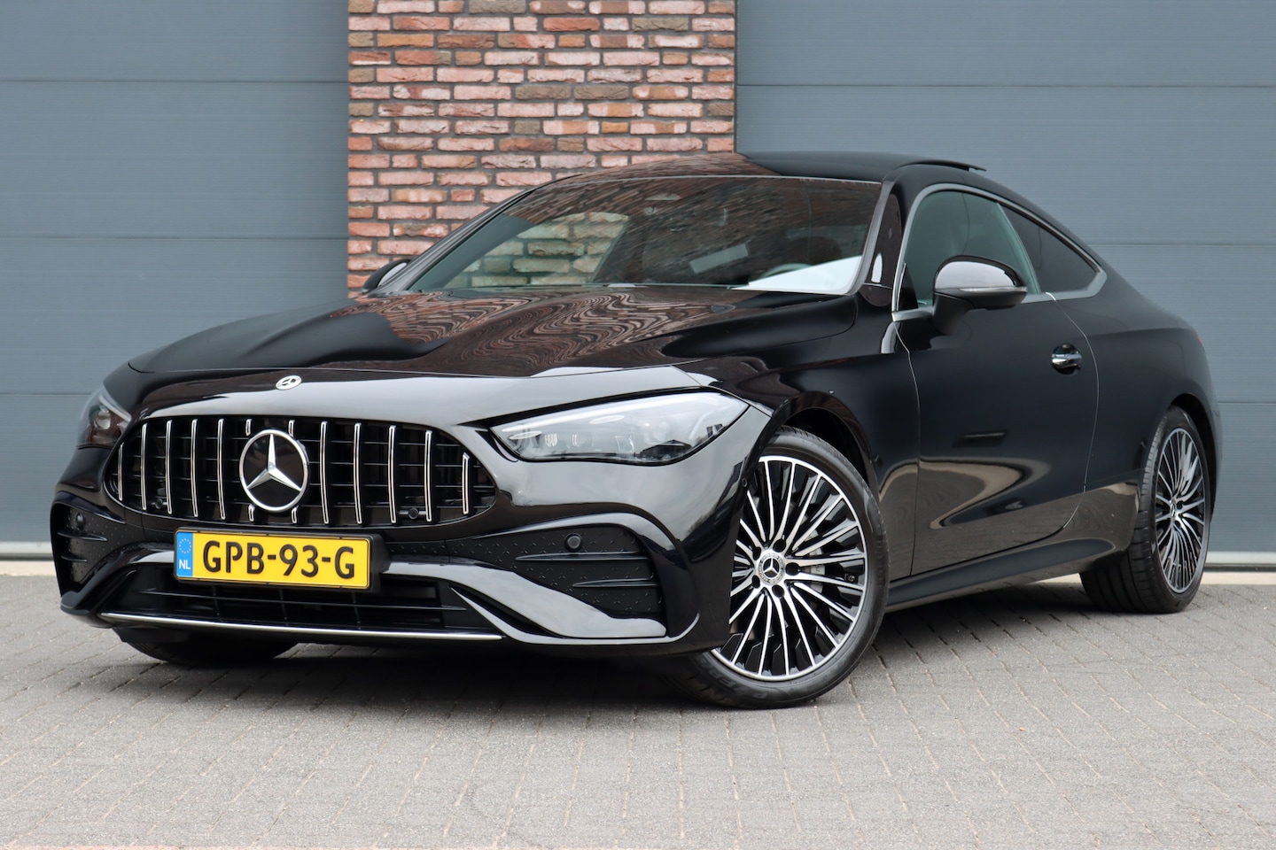 Mercedes-Benz CLE Coupé - 200 AMG Line | Distronic Pro | Panoramadak | Memory | Burmester | Verwarmd Stuurwiel | Dig - AutoWereld.nl