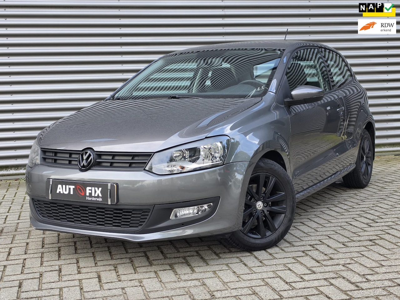 Volkswagen Polo - 1.2 TSI Comfortline Automaat / Nieuwe ketting / PDC / Cruise - AutoWereld.nl