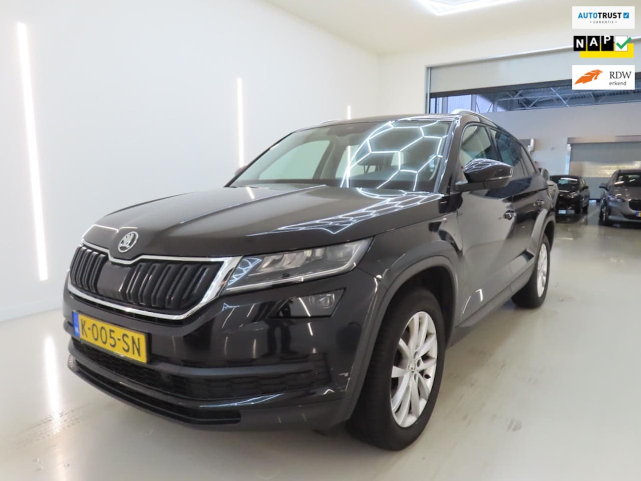 Skoda Kodiaq - 1.5 TSI Business Edition DSG|STOELVRW|DealerOnderhoud - AutoWereld.nl