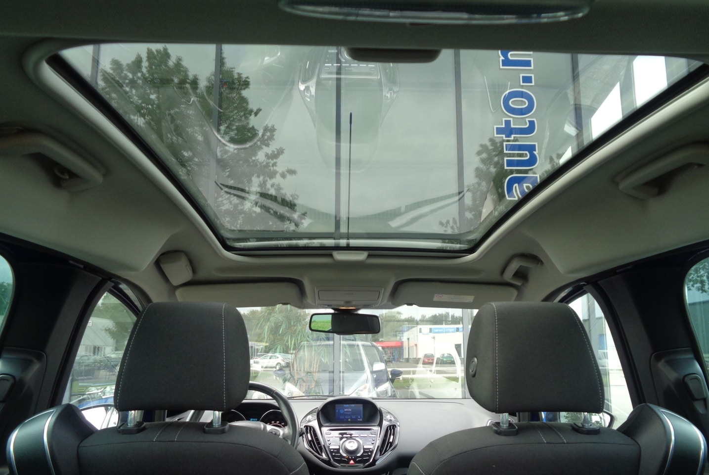 Ford B-Max - 1.6 TI-VCT Titanium Automaat Panodak Clima Navi Camera Park.sensoren Keyless Stoelverwarming LMV NL - AutoWereld.nl