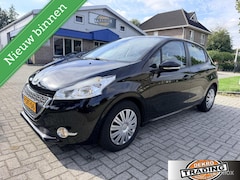 Peugeot 208 - 1.2 VTi Envy Clima cruise pdc trekhaak