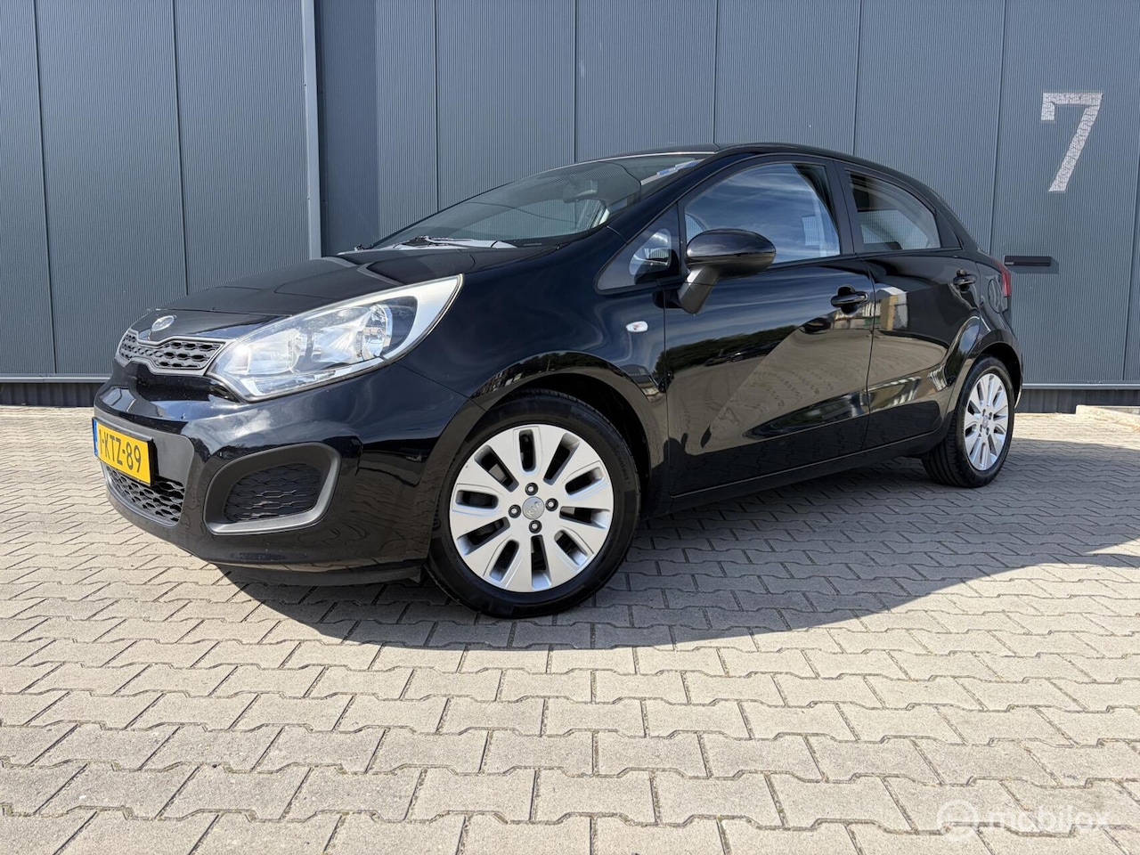 Kia Rio - 1.2 CVVT Plus Pack 5-drs Airco 1ste eigenaar Nieuwe Apk - AutoWereld.nl