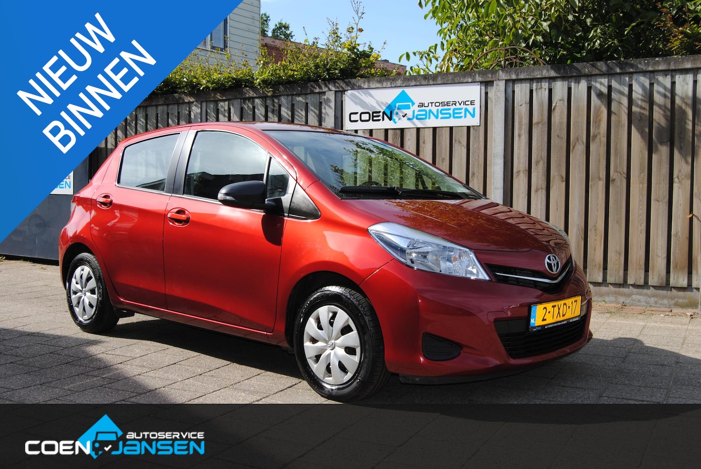 Toyota Yaris - 1.0 VVT-i Now 1e Eigenaar 22.392 Km (NAP) - AutoWereld.nl