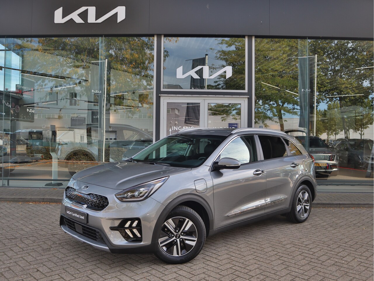 Kia Niro - 1.6 GDi PHEV Plug-In-Hybrid ExecutiveLine 26.963km!! | Leder | Stoelventilatie | JBL | Sto - AutoWereld.nl