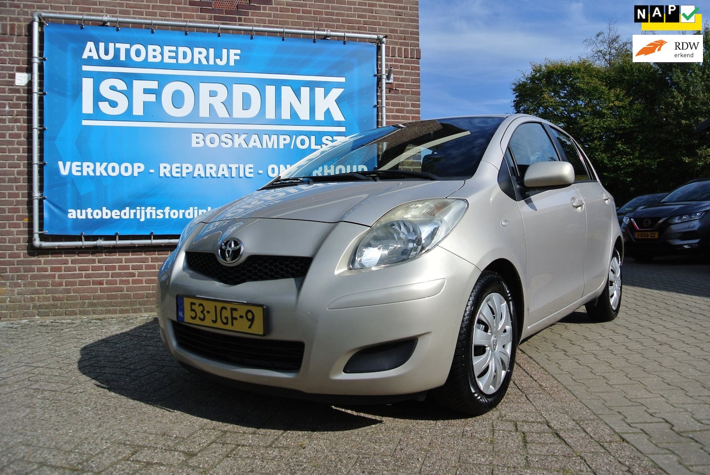 Toyota Yaris - 1.3 VVT-i Aspiration 1.3 VVTi Aspiration - AutoWereld.nl
