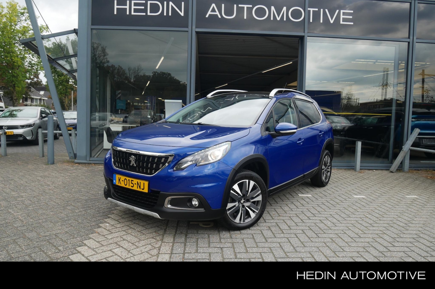 Peugeot 2008 - 1.2 Turbo 110PK Allure | Camera | All-Season Banden | PDC Achter | Navigatie | Dual Climat - AutoWereld.nl