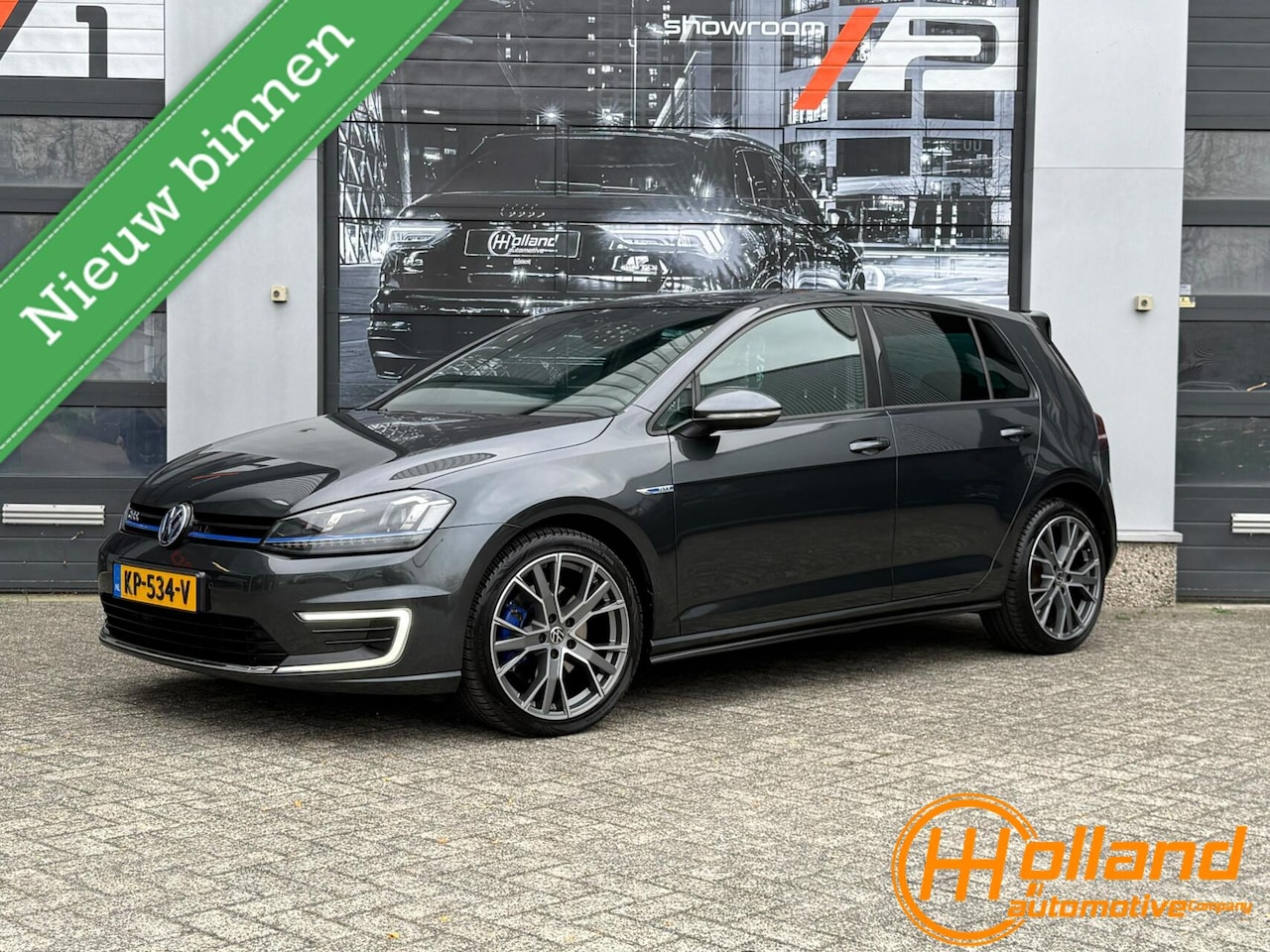 Volkswagen Golf - 1.4 TSI GTE Connected Series|PANO|LEER|SFEER|STOELVERWARMING - AutoWereld.nl