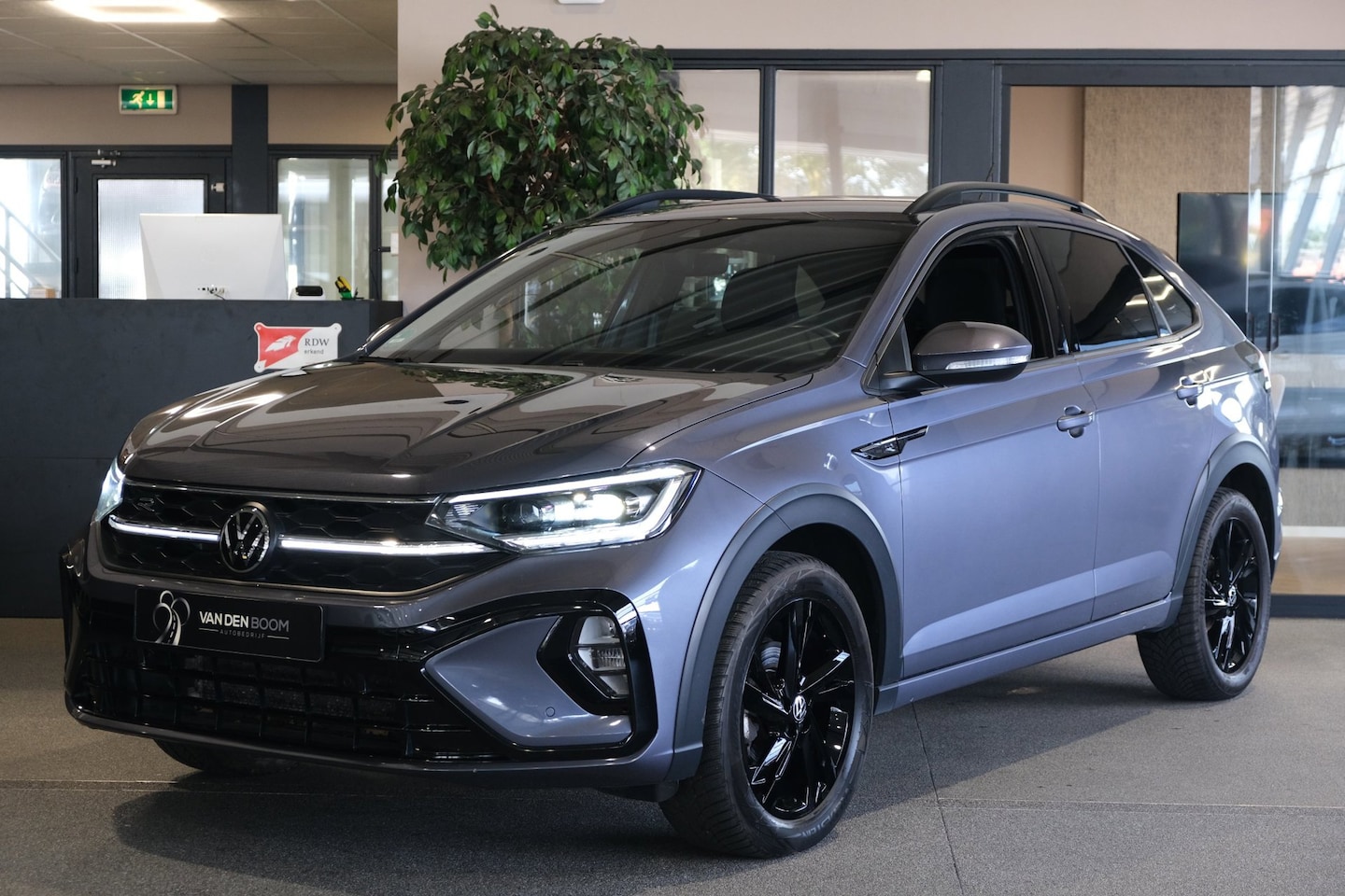 Volkswagen Taigo - 1.5 TSI 2x R-Line 150PK DSG IQ Matrix Led Keyless Cam Trekhaak Virtual - AutoWereld.nl