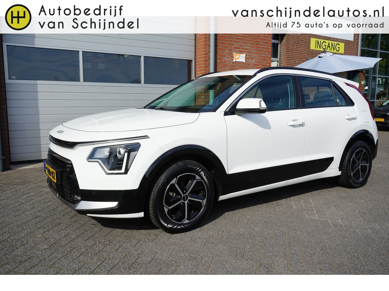 Kia Niro - 1.6 GDI HYBRID EXECUTIVELINE NIEUW MODEL! ORIGINEEL NL DEALER ONDERHOUDEN 4X ZGAN ALL SEAS - AutoWereld.nl