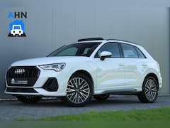 Audi Q3 - 45 TFSIe / 3x S-Line / 245PK / Black Optic / Automaat / Navi / Pano / Matrix LED / Keyless