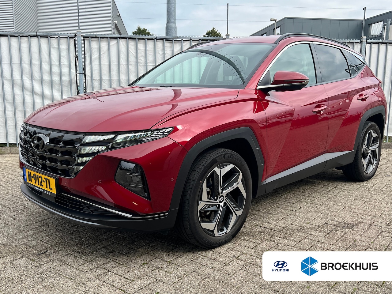 Hyundai Tucson - 1.6 T-GDI HEV 230pk Premium | Premium Audio | Adaptive cruise controle | Leder | 360 grade - AutoWereld.nl