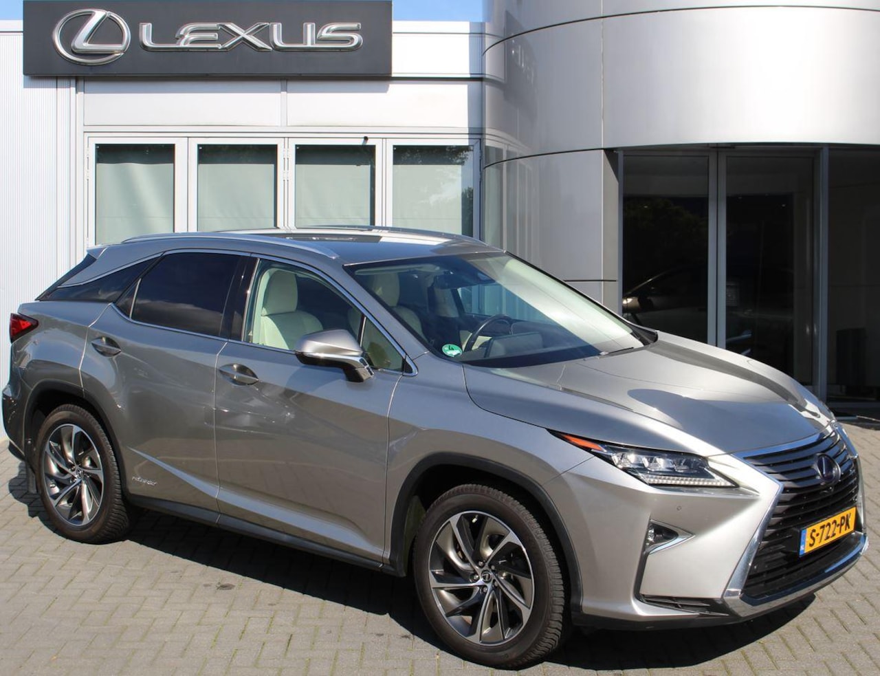 Lexus RX 450h - 4WD President Line TREKHAAK 360-CAM STUURVERW STOELVENT HUD MARK LEVINSON - AutoWereld.nl