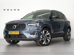 Volvo XC40 - B4 197PK Plus Dark | 360 | Pixel Led | Trekhaak | Panoramadak | Getint Glas