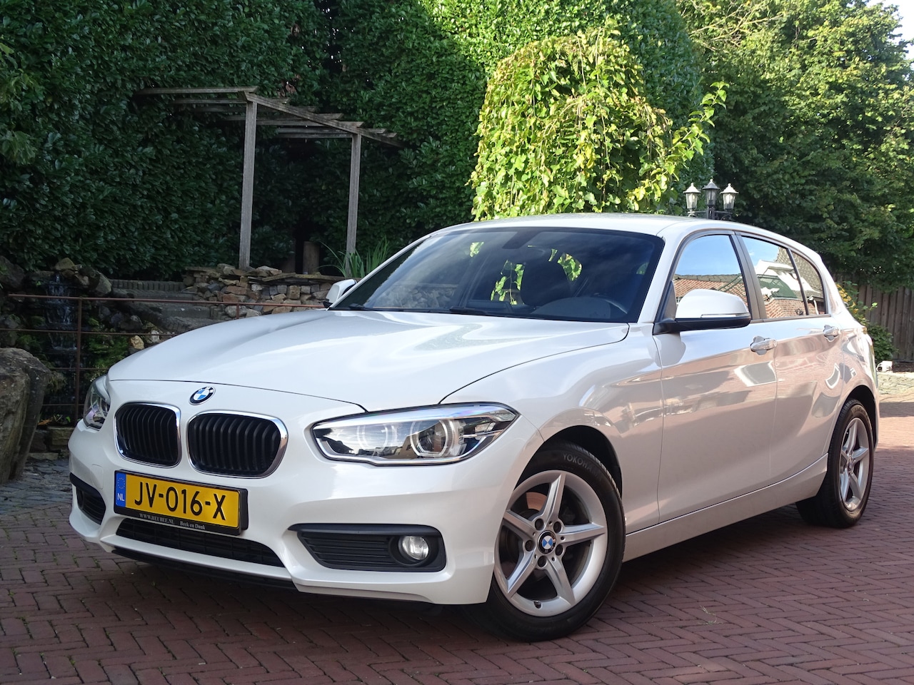 BMW 1-serie - 118i Executive Automaat 1ste eig. Nw staat - AutoWereld.nl