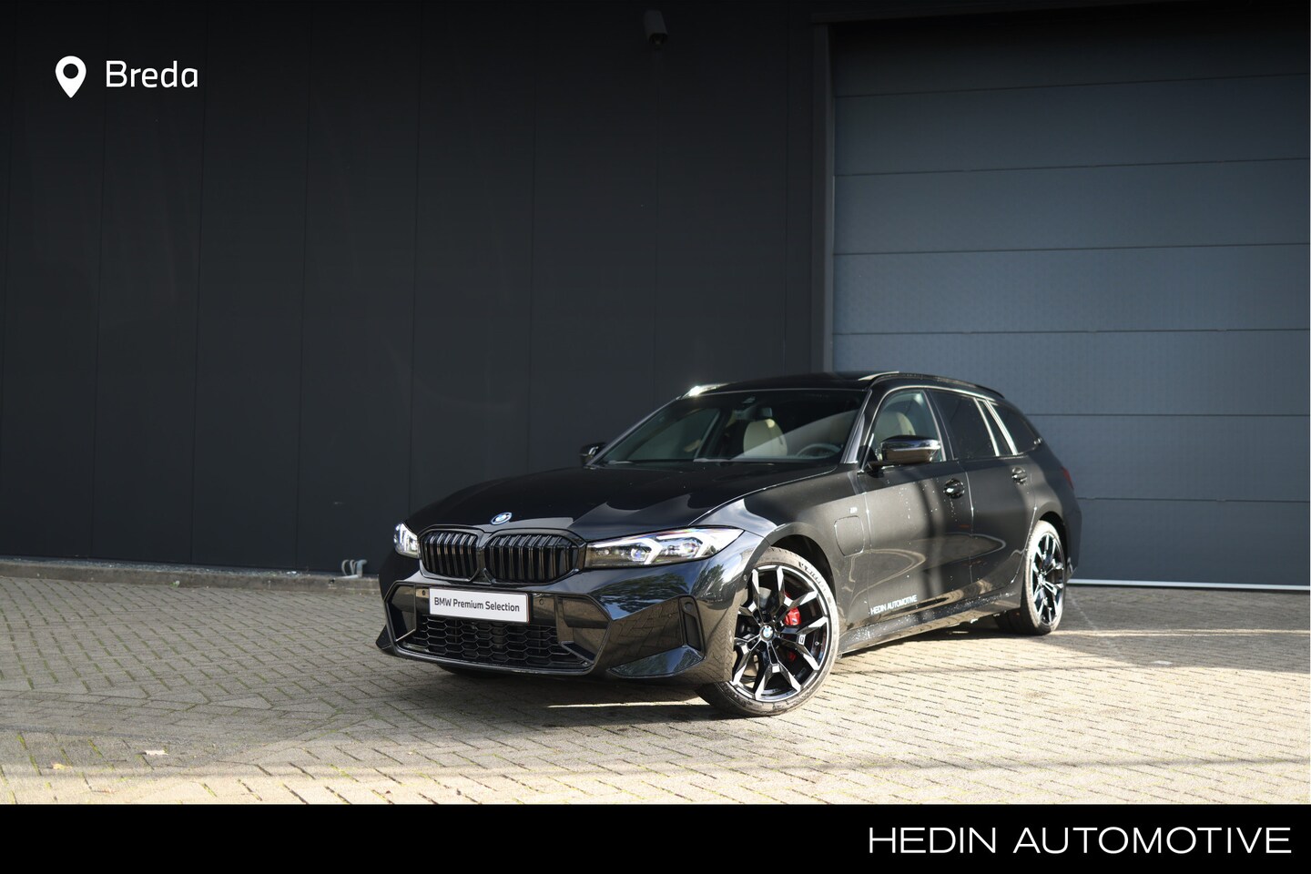 BMW 3-serie Touring - 330e | M Sport Pro | Panoramadak elektrisch | Stuurwielverwarming | Trekhaak | Driving As - AutoWereld.nl