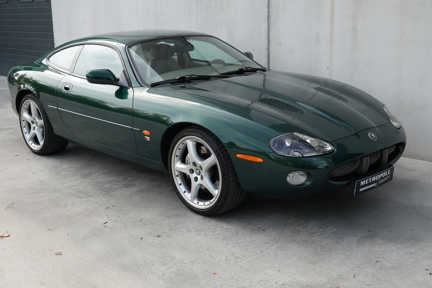 Jaguar XKR - 4.2 V8 Coupé M1252 - AutoWereld.nl