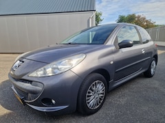Peugeot 206 - 1.4 Génération