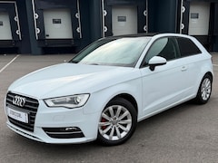 Audi A3 - 1.4 TFSI Attraction LAGEKM CLIMA/STOELVERWARMING/LMV