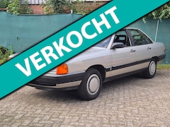 Audi 100 - 2.2 *5 cilinder* 196000km uit 1985