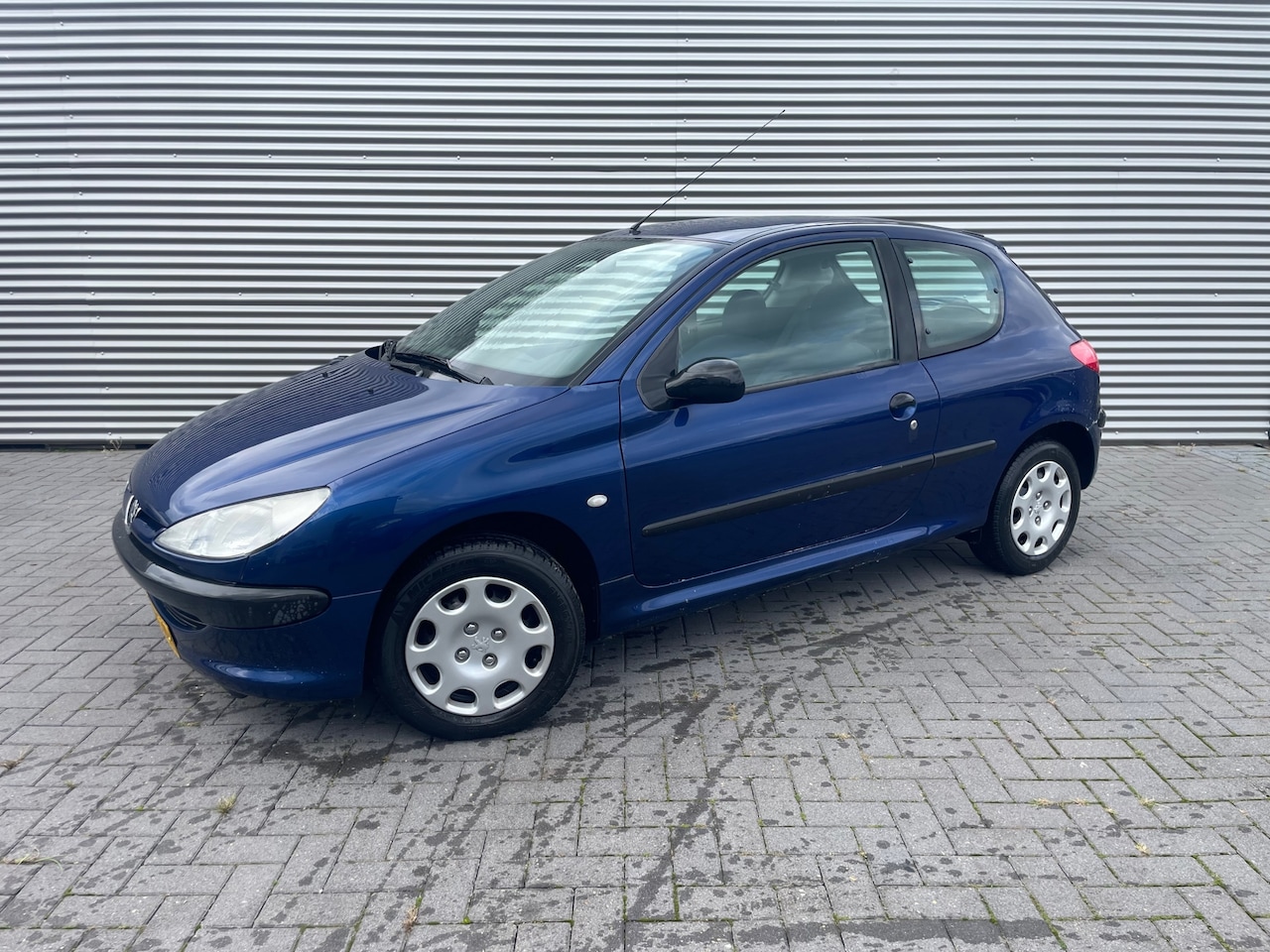 Peugeot 206 - 1.4 XR bouwjaar 2000 ( nw apk ) - AutoWereld.nl