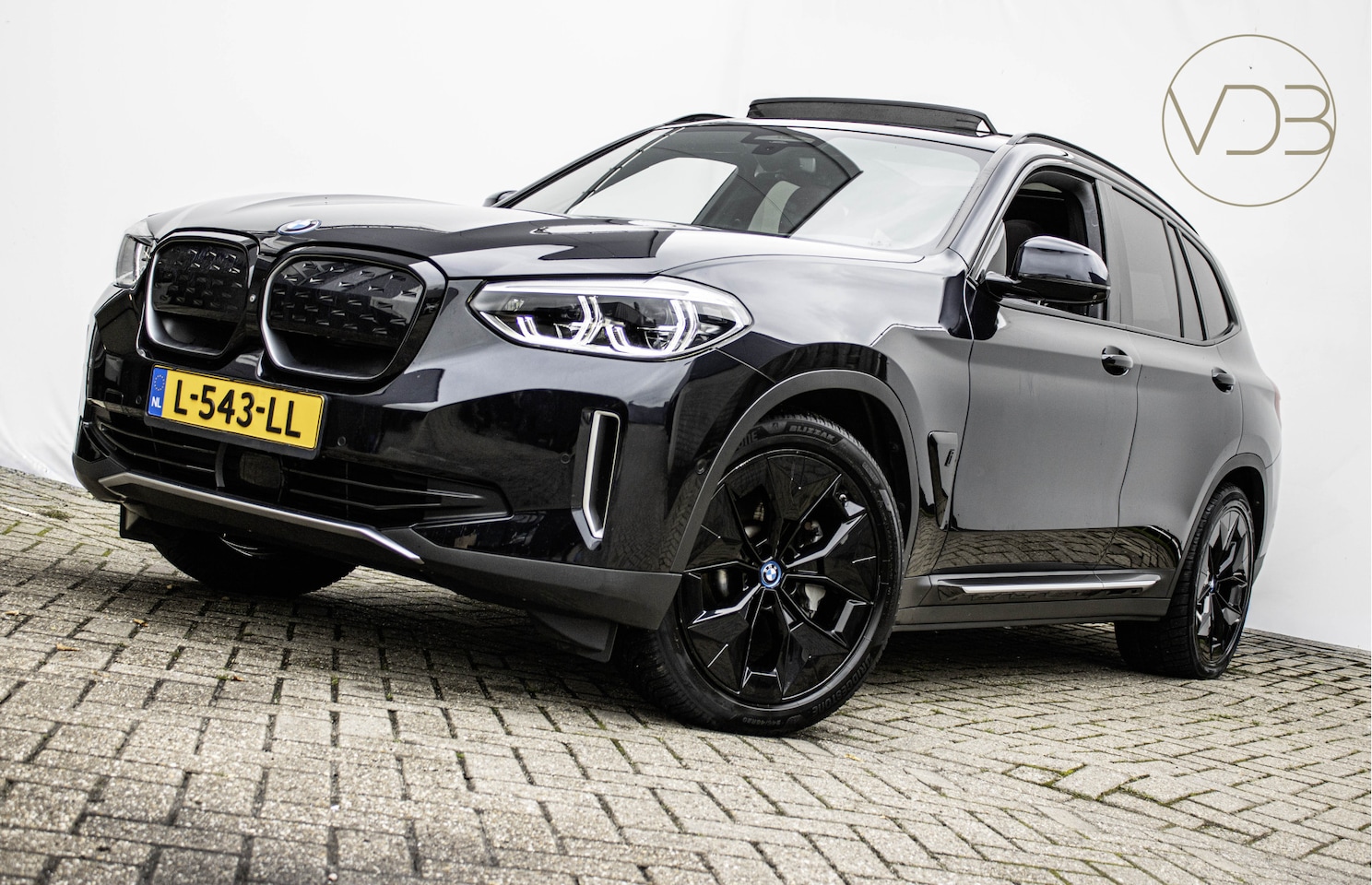 BMW iX3 - SOH 93,4% High Executive 80 kWh PANO LEER TREKHAAK - AutoWereld.nl