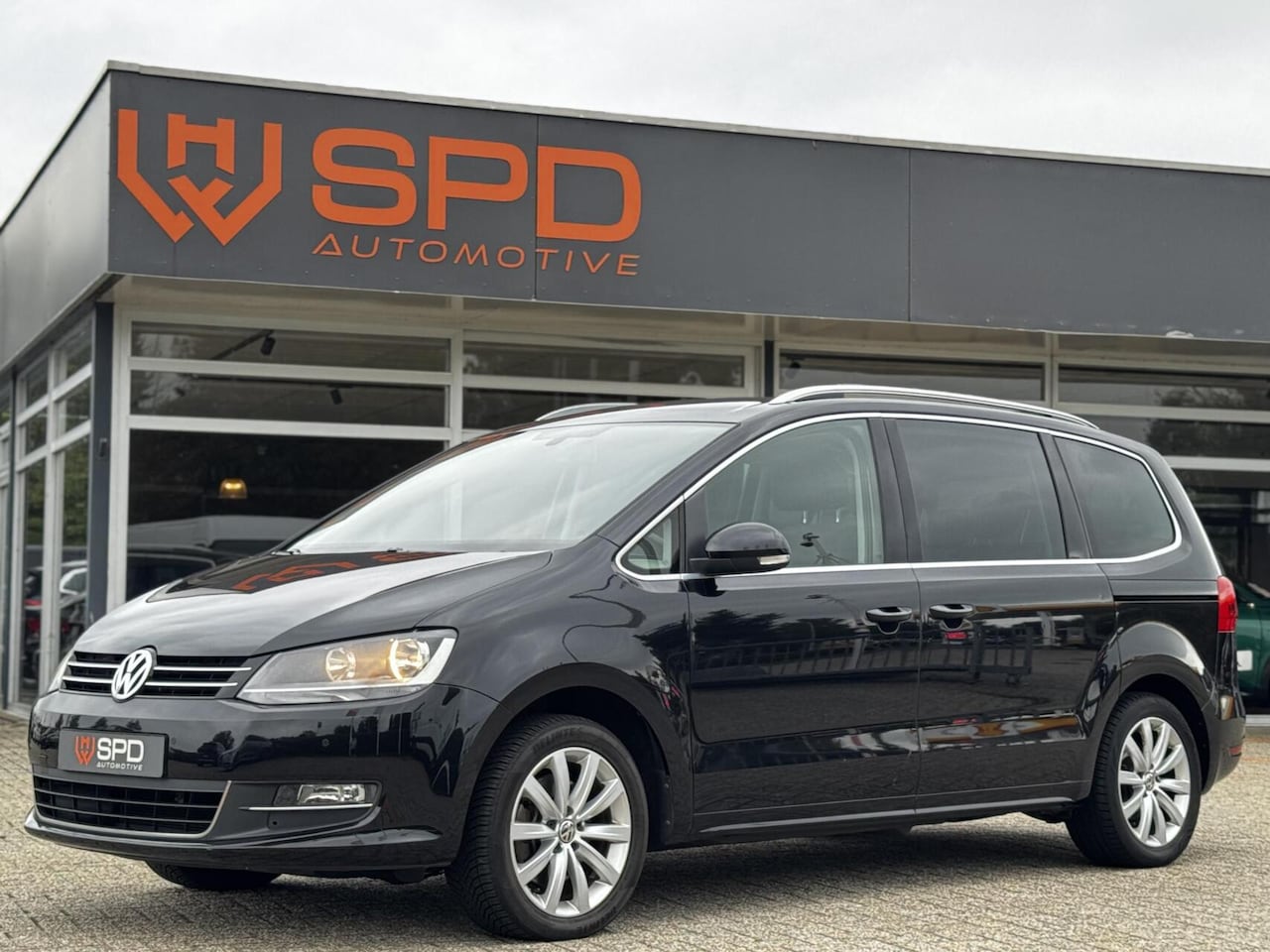 Volkswagen Sharan - 1.4 TSI Highline 7p|Trekhaak|PDC|Leer|NAP - AutoWereld.nl