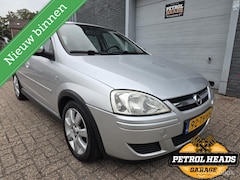 Opel Corsa - 1.2-16V | 5deurs | Nieuwe Distri. kett. | Airco | APK