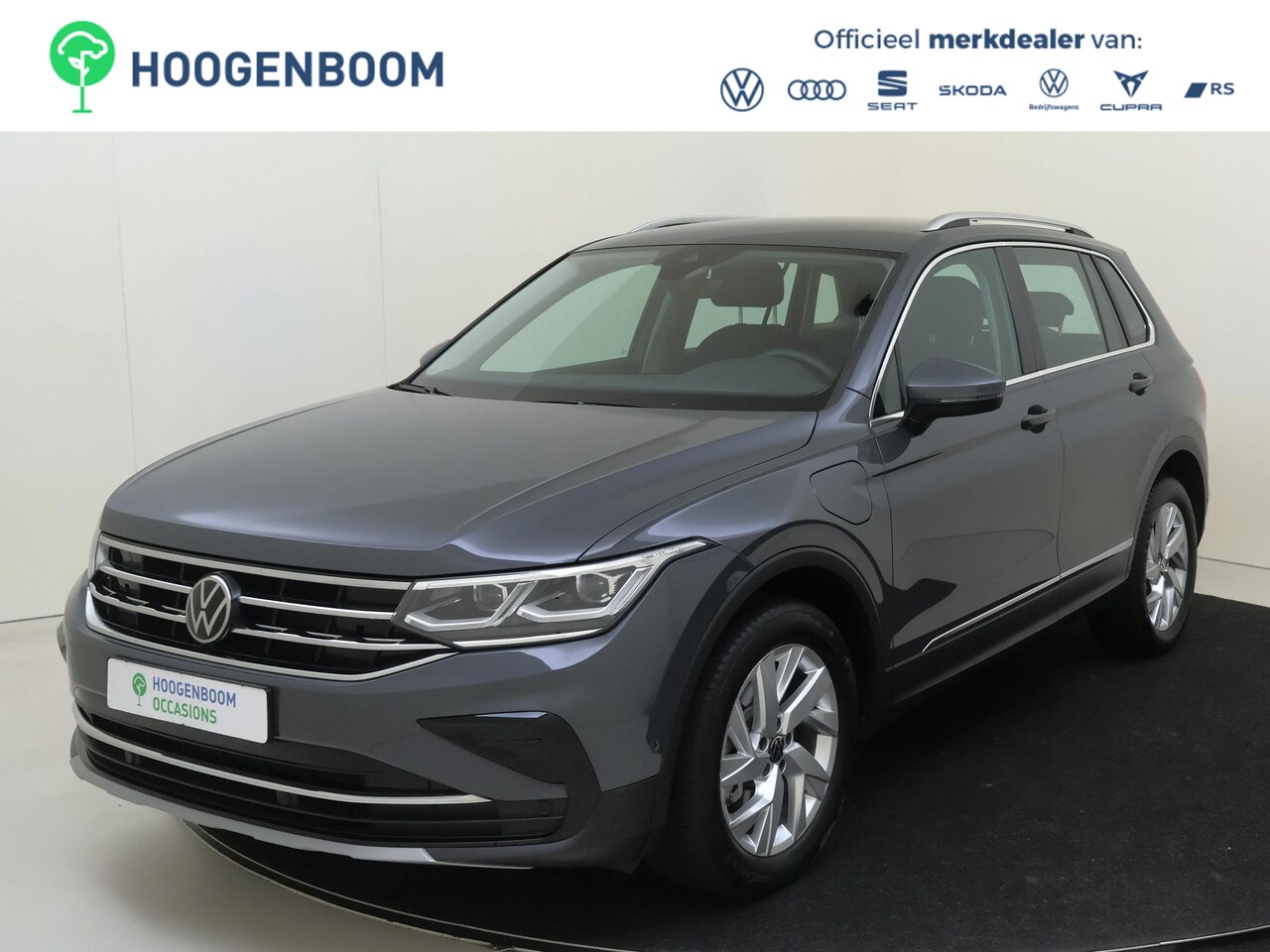 Volkswagen Tiguan - 1.4 TSI Elegance eHybrid | SoH 97% | Trekhaak | Adaptieve demping | Matrix LED verlichting - AutoWereld.nl
