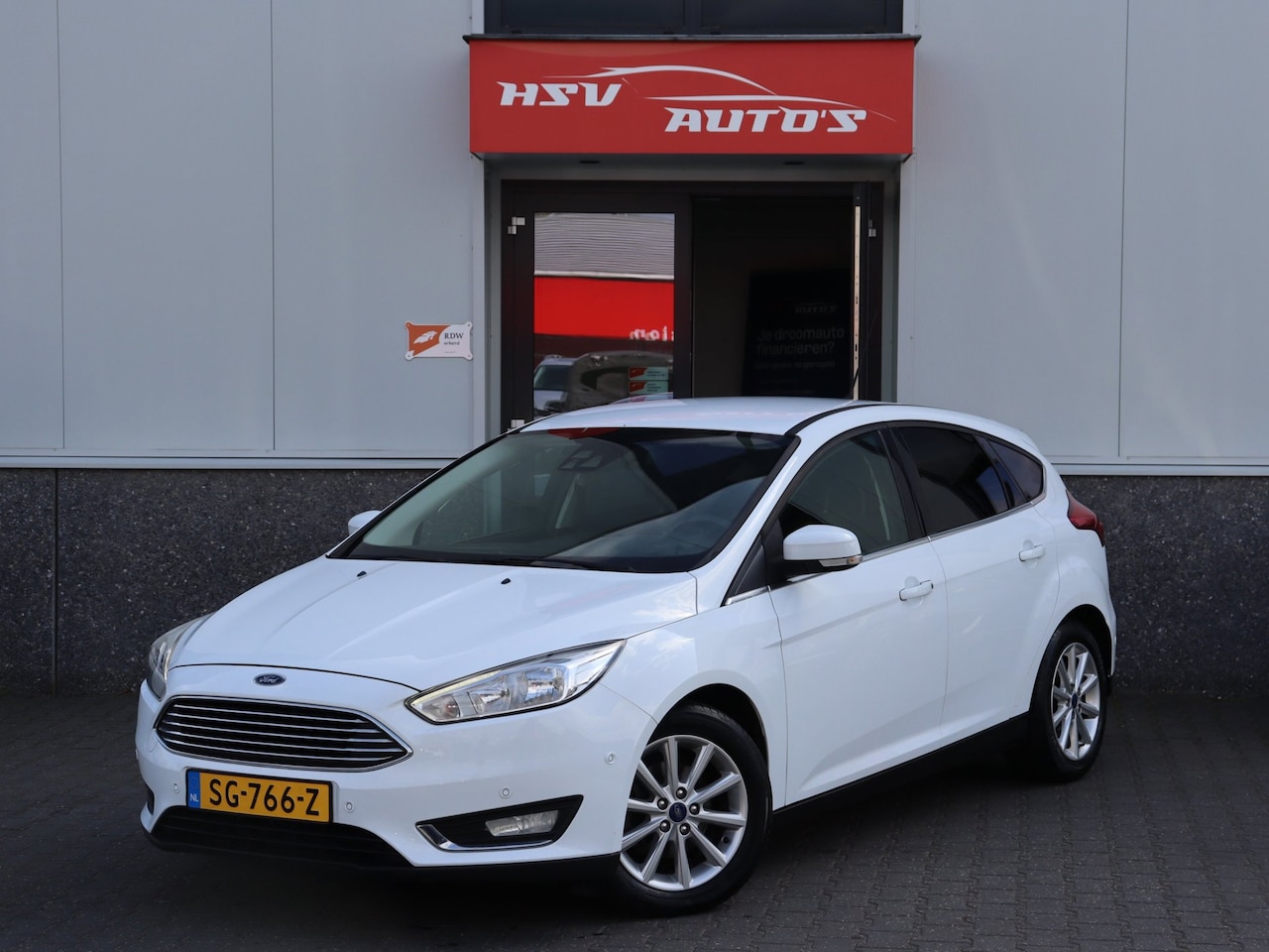 Ford Focus - 1.0 Titanium navi LM *167.000km* - AutoWereld.nl