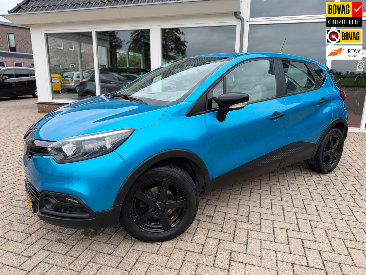 Renault Captur - 0.9 TCe Authentique/ Carplay/ Trekhaak/ Cruise/ Xenon - AutoWereld.nl
