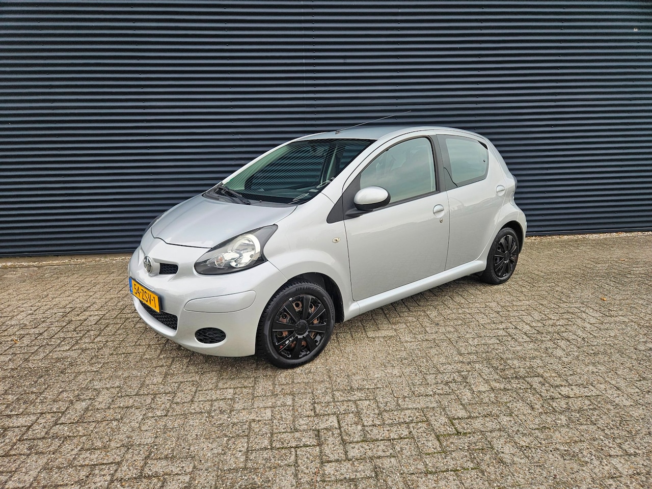 Toyota Aygo - - 1.0 Comfort | 2010 | 5DRS | AIRCO | NETJES! - AutoWereld.nl