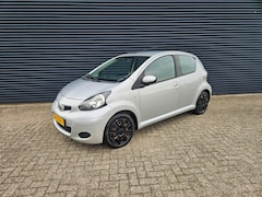 Toyota Aygo - - 1.0 Comfort | 2010 | 5DRS | AIRCO | NETJES