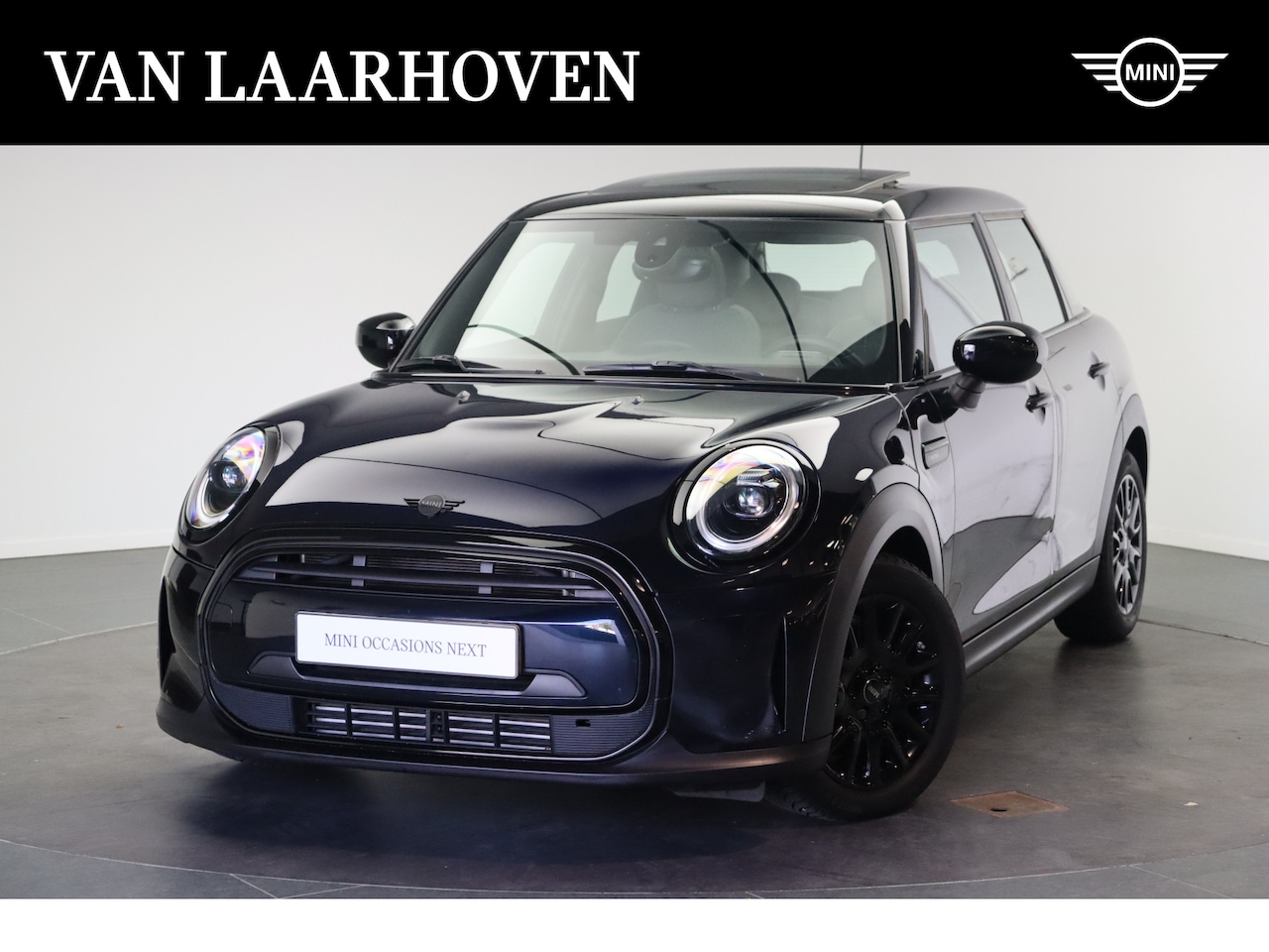 MINI Cooper - Hatchback Camden Classic Automaat / Panoramadak / Sportstoelen / Comfort Access / Stoelver - AutoWereld.nl
