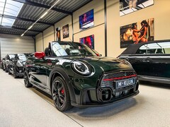 MINI Cabrio - 2.0 John Cooper Works JCW Pack F1 aut 231pk Rebelgreen/Camera/Hk/Head up/Vol